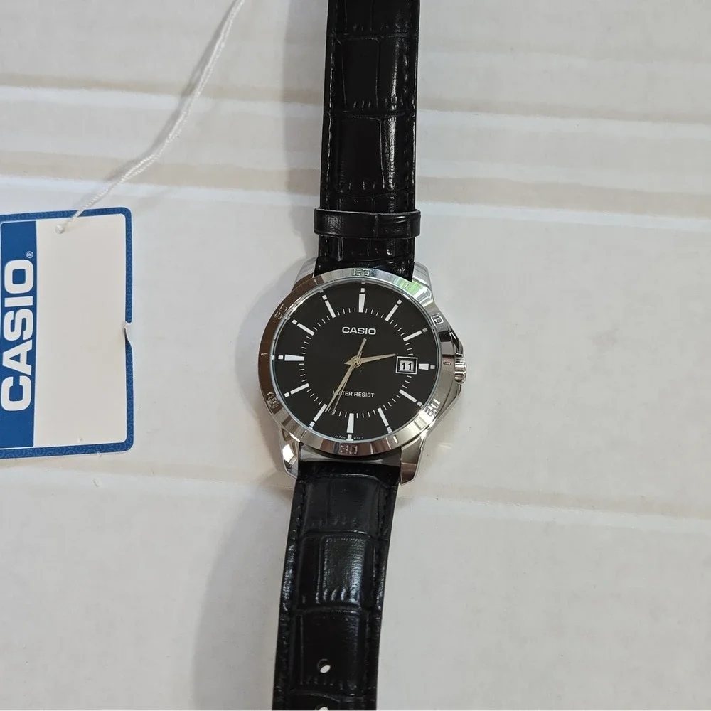Casio men 42mm